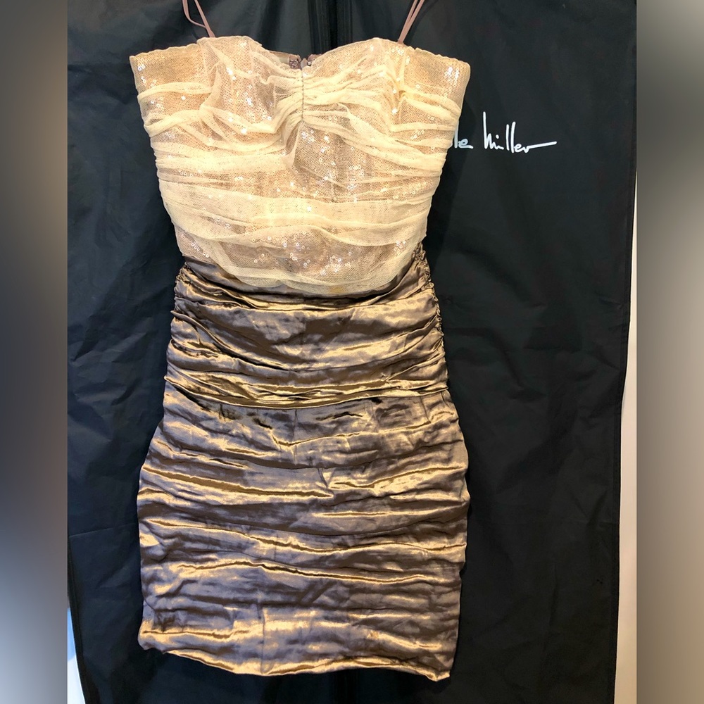 Nicole Miller sz 2 (sm) short strapless ruched dress with sequin detailed bust.